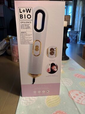 Opulence Lightweight Hair Dryer - White & Gold